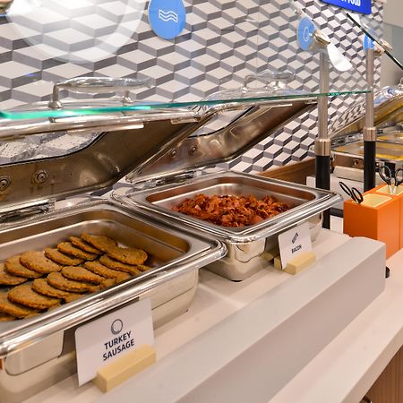 Holiday Inn Express & Suites Platteville By Ihg Екстериор снимка