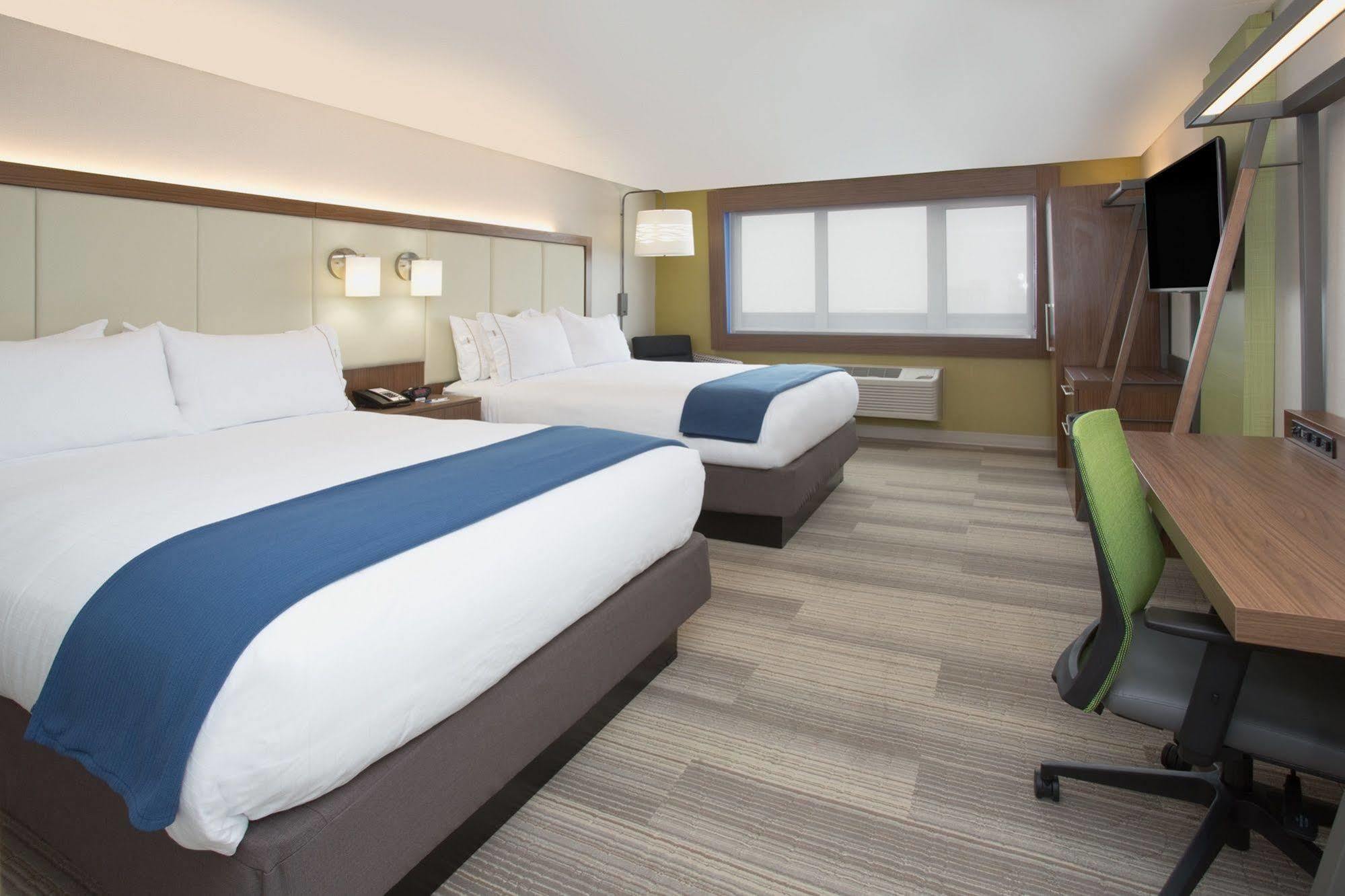 Holiday Inn Express & Suites Platteville By Ihg Екстериор снимка