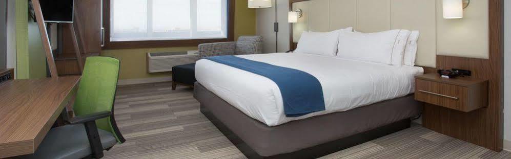 Holiday Inn Express & Suites Platteville By Ihg Екстериор снимка